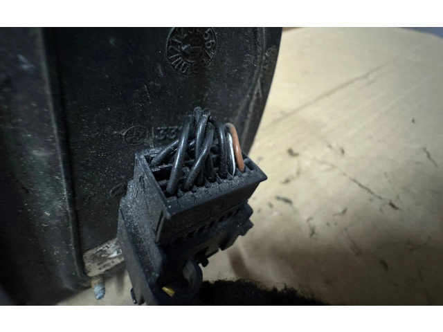 Zpětné zrcátko  Mercedes-Benz E W210 2000  2108108116, 331007  