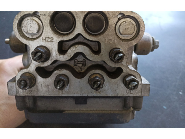 Jednotka ABS 13039901, 13040101 Opel Vectra 1996