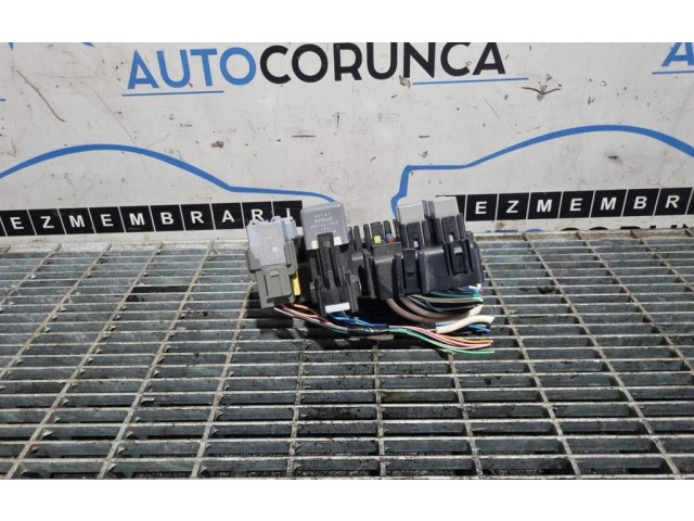 Блок предохранителей    Subaru Forester SH    