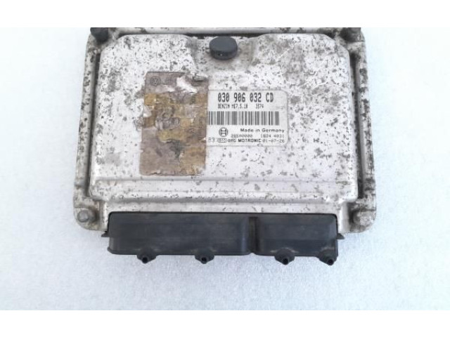 Блок управления двигателя 030906032CD   Seat Ibiza III (6L)