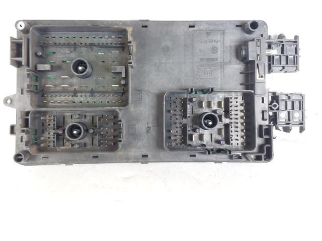 Блок предохранителей 13255300, 13255300   Chevrolet Orlando    