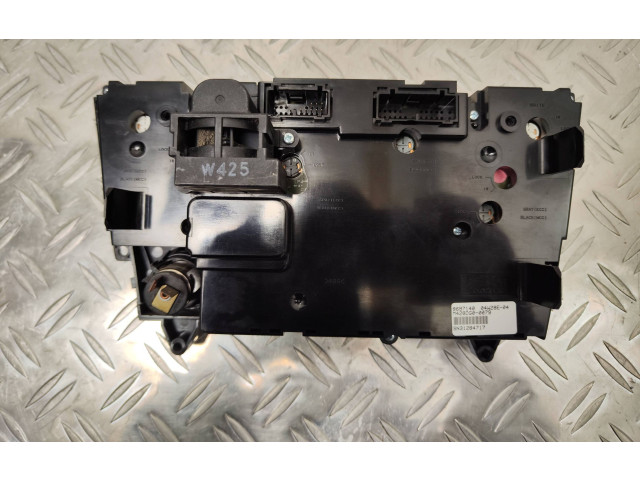 Блок управления климат-контролем 8697140, 04W28E04 Volvo S60