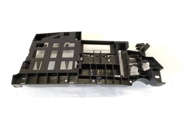   Pojistková skříňka 4E0971845   Audi A8 S8 D3 4E 2008