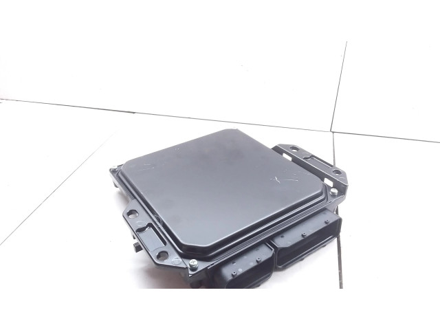 Блок управления двигателя RF7N18881U, 2758006674 Mazda 5