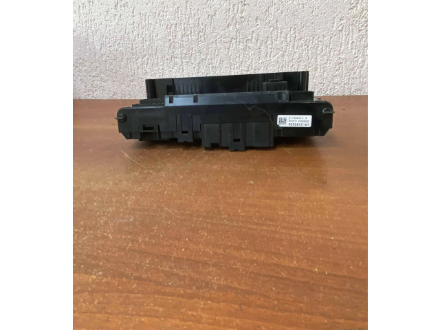 Pojistková skříňka 925281501, 1004 KIA Niro 2023