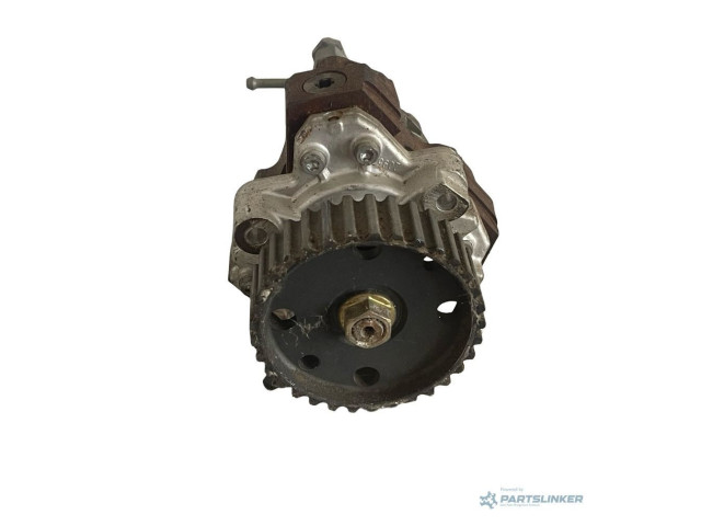 Топливный насос Opel Combo C 2001 - 2011 года