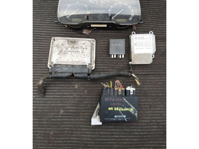 Комплект блоков управления 038906019PB, 0281012920 Skoda Octavia Mk1 (1U)