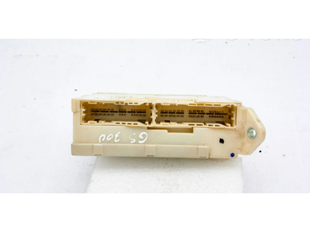 Pojistková skříňka 8273030271, 504290239 Lexus GS 300 350 430 450H 2007