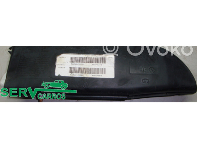 Подушка безопасности в сиденье    Dacia Duster