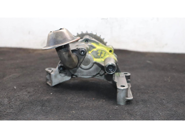 Масляный насос   038115105D  Volkswagen PASSAT 