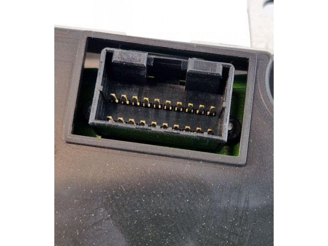 Панель приборов 940031P721 KIA Venga