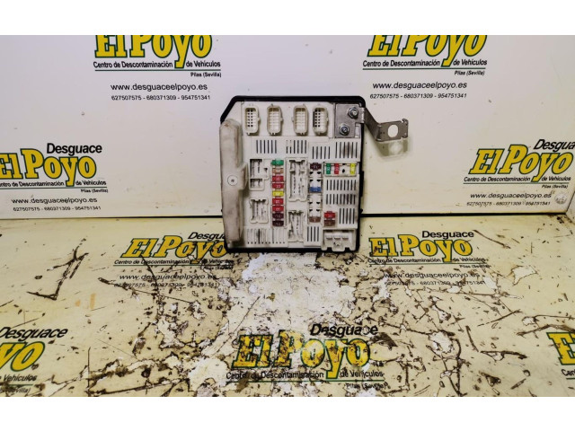 Pojistková skříňka 8201044237 Renault Kangoo 2011