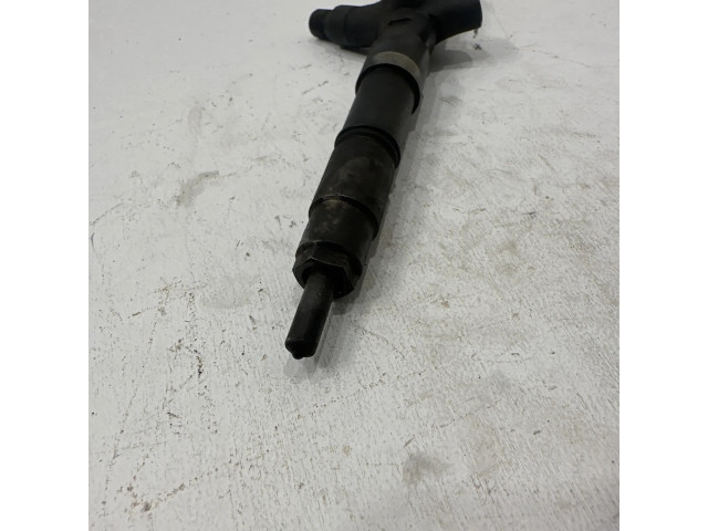 Vstřikovač 2367030080 Toyota Land Cruiser (J150) pro naftový motor 3.0