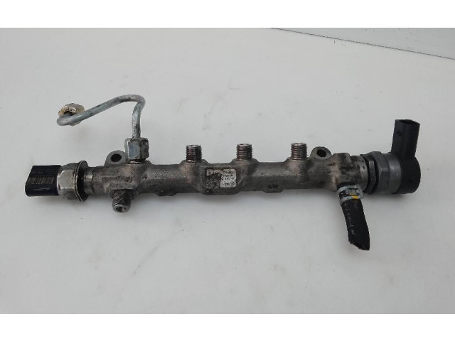 Топливная рампа 04L089B Audi A3 S3 A3 Sportback 8P