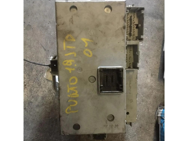   Pojistková skříňka    Fiat Punto (188) 1999