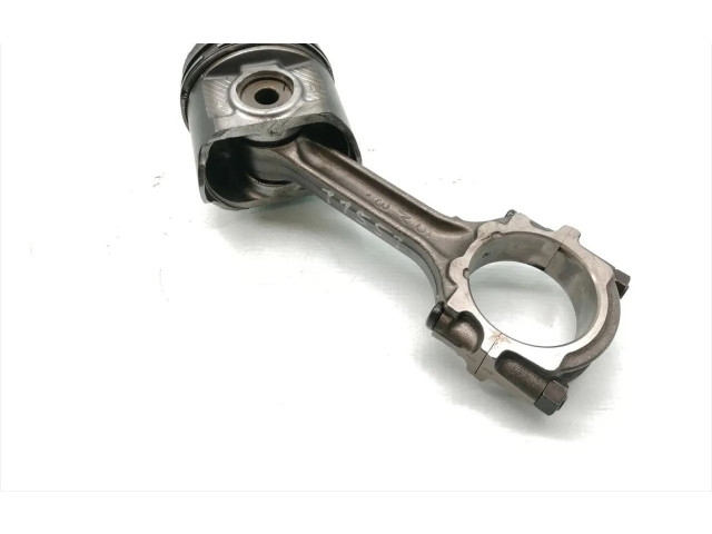  Поршень с шатуном    Nissan X-Trail T30  