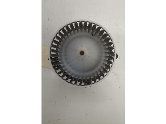 Вентилятор печки    272102302R   Renault Twingo III