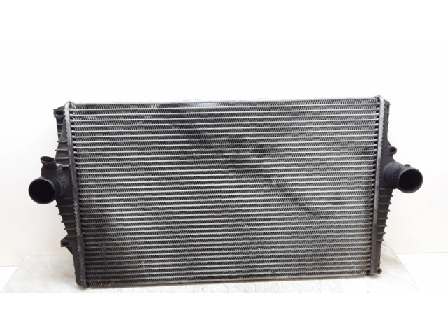 Интеркулер  31274554   Volvo S60 2.4