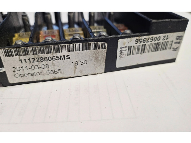   Pojistková skříňka 7H0937550A   Volkswagen Transporter - Caravelle T5 2011