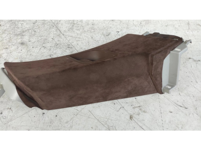 Другая деталь салона