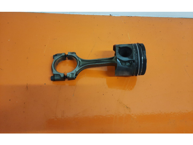 Поршень Volkswagen PASSAT B6