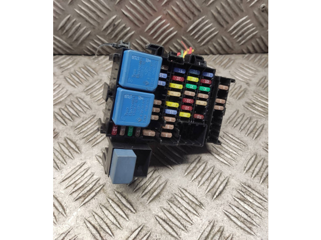Блок предохранителей Dacia Spring