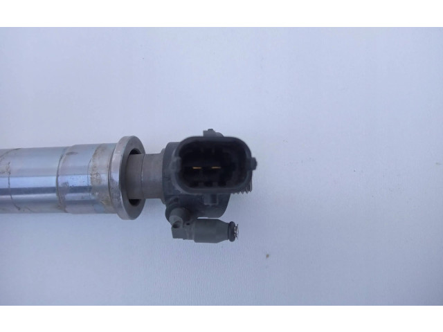 Vstřikovač 889945-H82868770   Infiniti FX  pro naftový motor 3.0  