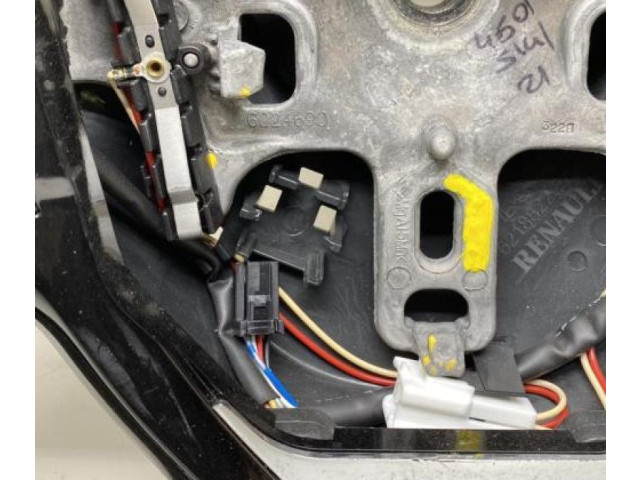 Руль Renault Clio IV  2012 -  года       