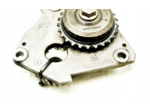 Масляный насос 7476747163 Mitsubishi Colt