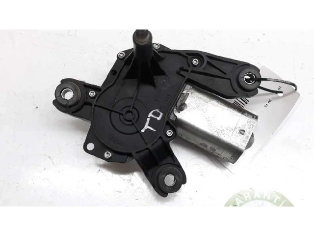 Моторчик заднего дворника 23001902    Opel Combo C