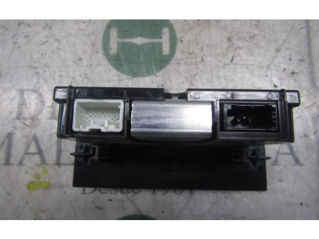 Дисплей    36001469, 30797719   Volvo V50