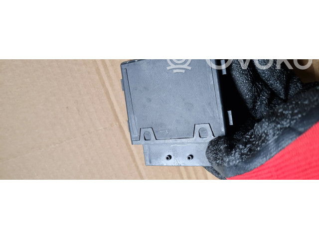 Блок управления топливного насоса 80A906093A Audi Q5 SQ5