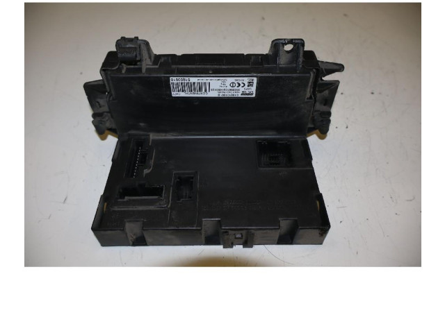 Поршень Блок предохранителей 169A4000 51900918 Fiat Panda III