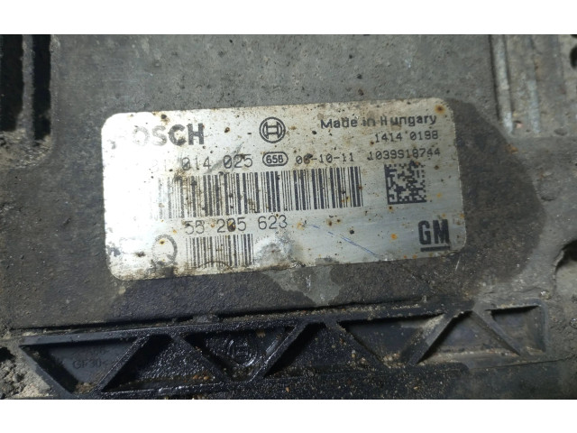 Píst 55205623 Opel Astra H