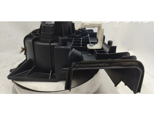 Вентилятор печки Nissan Almera Tino