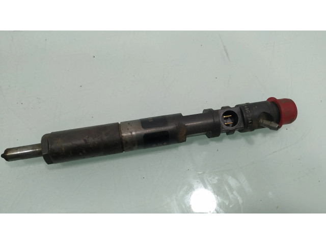 Форсунка ZEJBR02201Z    Ford Focus  F9DA 1.8