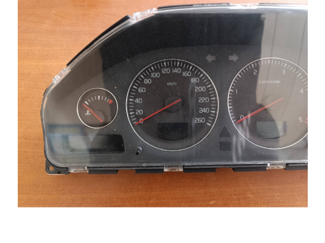 Панель приборов 30682277   Volvo V70       