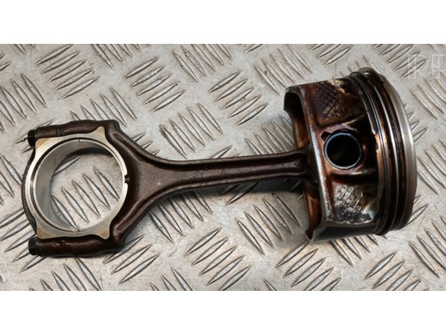 Píst Dodge Durango pro benzínový motor 3.6