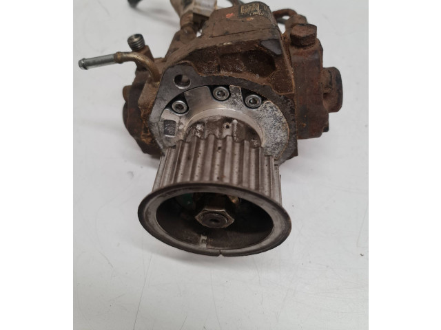 Топливный насос 1460A001, M2940000331 Mitsubishi L200