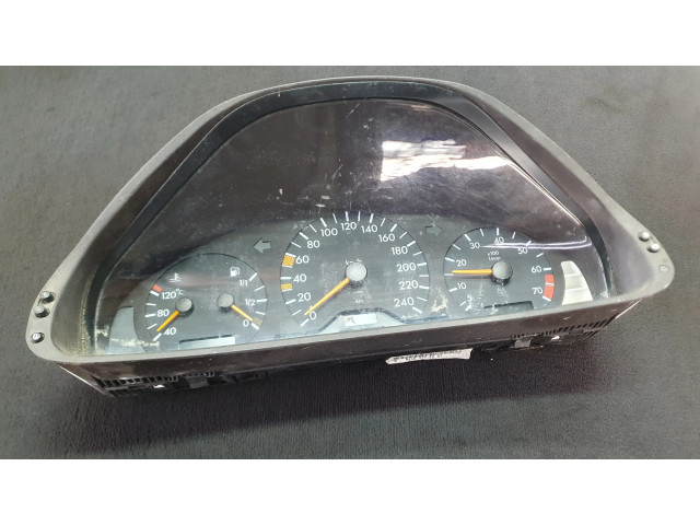 Přístrojová deska Mercedes-Benz E W210 2000 A2105404947, 88311256