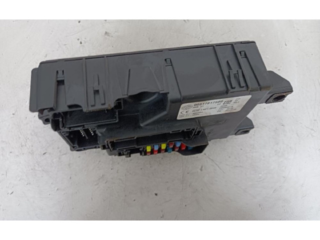 Блок предохранителей 00517817580   Fiat Grande Punto    