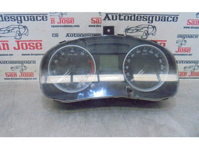 Панель приборов 5J0920811B   Skoda Fabia Mk2 (5J)       