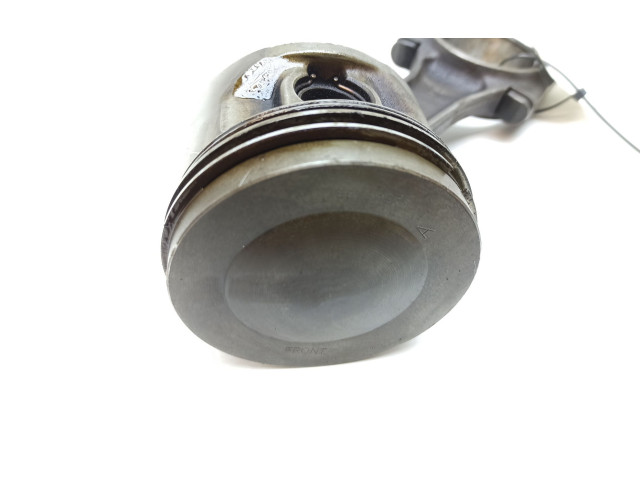 Поршень с шатуном EAC1868, SDF25 Jaguar XJS