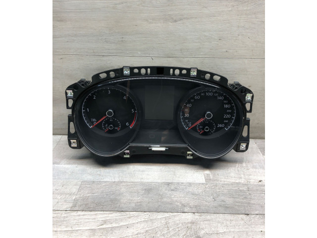 Панель приборов 517920751 Volkswagen Golf Sportsvan