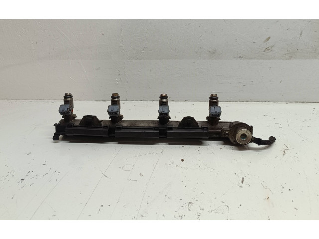 Топливная рампа 036133319B   Volkswagen Golf IV   для двигателя AKQ