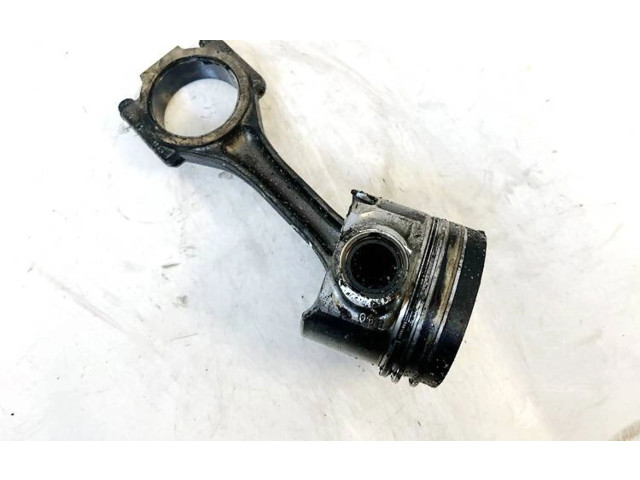 Поршень с шатуном Volkswagen PASSAT B6