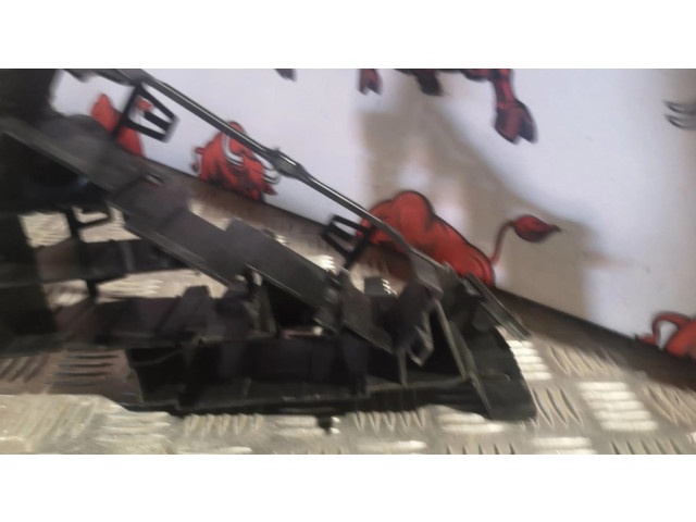 Другая деталь салона