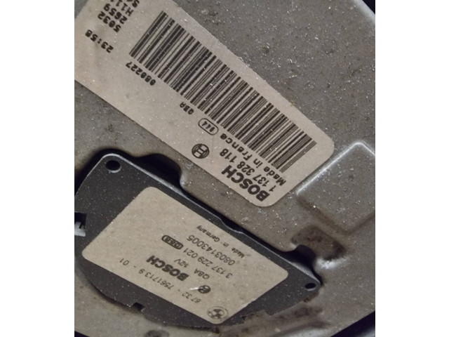 Радиатор (ы) держатель / кронштейн