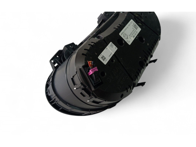 Панель приборов 5E0920750C Skoda Octavia Mk3 (5E)