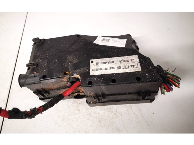 Pojistková skříňka 3n5t14a142ab, 3n5t-14a142-ab Volvo S40 2005